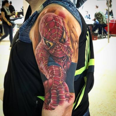 Marvels Spaiderman in colour realism on shoulder and bicep.