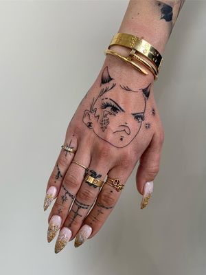 Tattoo by Soto Gang #SotoGang #besttattoos #favoritetattoos #uniquetattoos #specialtattoos #tattoosformen #tattoosforwomen #anime #manga #handtattoo #portrait #moneysign #ladyhead #portrait #devil