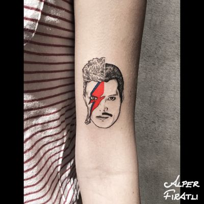Bowie - Mercury... #davidbowie #freddiemercury #davidbowietattoo #linework #tattoo #tattooartist #blacktattoo #tattooidea #art #tattooart #tattoooftheday #tattoostagram #ink #inked #customtattoo #customdesign #tattooist #engraving #crosshatching #portraittattoo #colortattoo