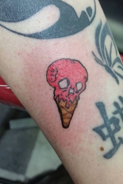 #icecream #skull #summertattoo #pink 