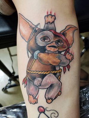 Gizmo crawling to the party to get loose down here. #gangstersparadise#gizmo#gremlins#partytime#partytat#crawlingpanther#butgizmo#crawlinggizmo#rambo#neotrad#neotraditionaltattoo#tattoosnob#musink #neotraditional#victoryinktattoo#vroomvroom#victoriassecret#victoryink 