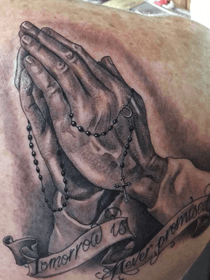 🙏 by Che while he was guesting at Miami Ink