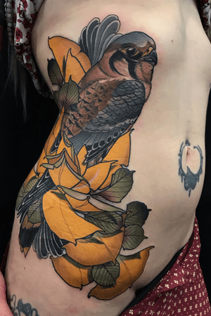 #kestrel #bird #nature #rose #neotraditional #tattooartist #tattoos 