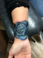 Pretty cool color blue rose(cover up)