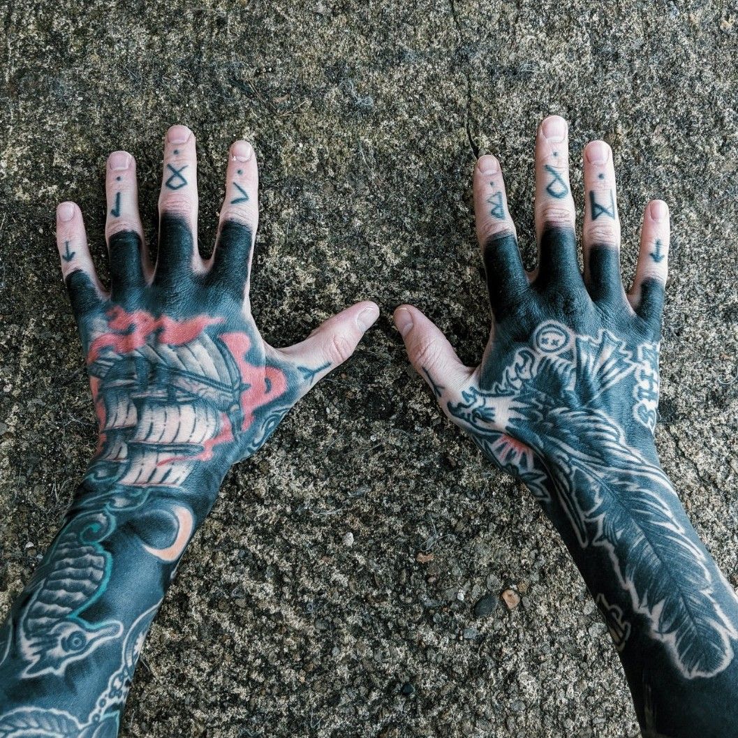 Get The Coolest Digits Around Finger Tattoos  Tattoodo