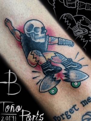 Tatuaje flash para @titopanamachop !!! Skate or Die!! @labarberiatattoopty @rockandfolkpty #skate #skateordie #panama #pty