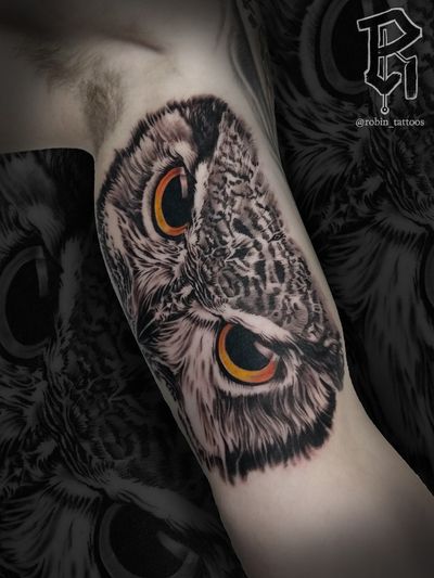 Owl face tattoo. For bookings: email me at robinstattoos@gmail.com.........#blackandgreytattoo #owltattoo #realismtattoo #realism #newjerseytattooartist#nyctattoos 