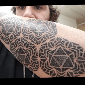 >> Patrick showing off his new stipple//dotwork piece. Soom to be continued. (DND fans & orher gamers might recognize the dice pattern. ;) ) <<••• ornamental // dotwork // geometry // blackwork // handstyle // sankrit // handpoke •••IG*Gen.natural *Generation.naturalFB*Gen.naturalEmail * Gen.natural@outlook.comPhone//text* (860) 373 2371#blackinkart #dotstolines #dailydotwork #tattooart #ornamentaltattoo #ornamental #blacktattooing #blackwork #dotwork #dotworkers #blackworkers #dotworksubmission #blackworksubmission #instatattoo #blxckink #darkart #geometrip #blackworkartists #flash #tattooflash #igdaily #natural #floral #bodyart #ipadpro #graphicdesign #aspiringtattooartist  #femalwtattooartist #geometrip