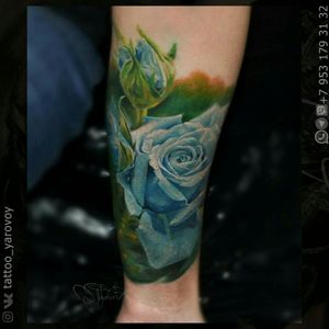 Realistic tattoo with blue rose. Голубая роза в реализме. #bluerose #blueflower #realistic #realism 