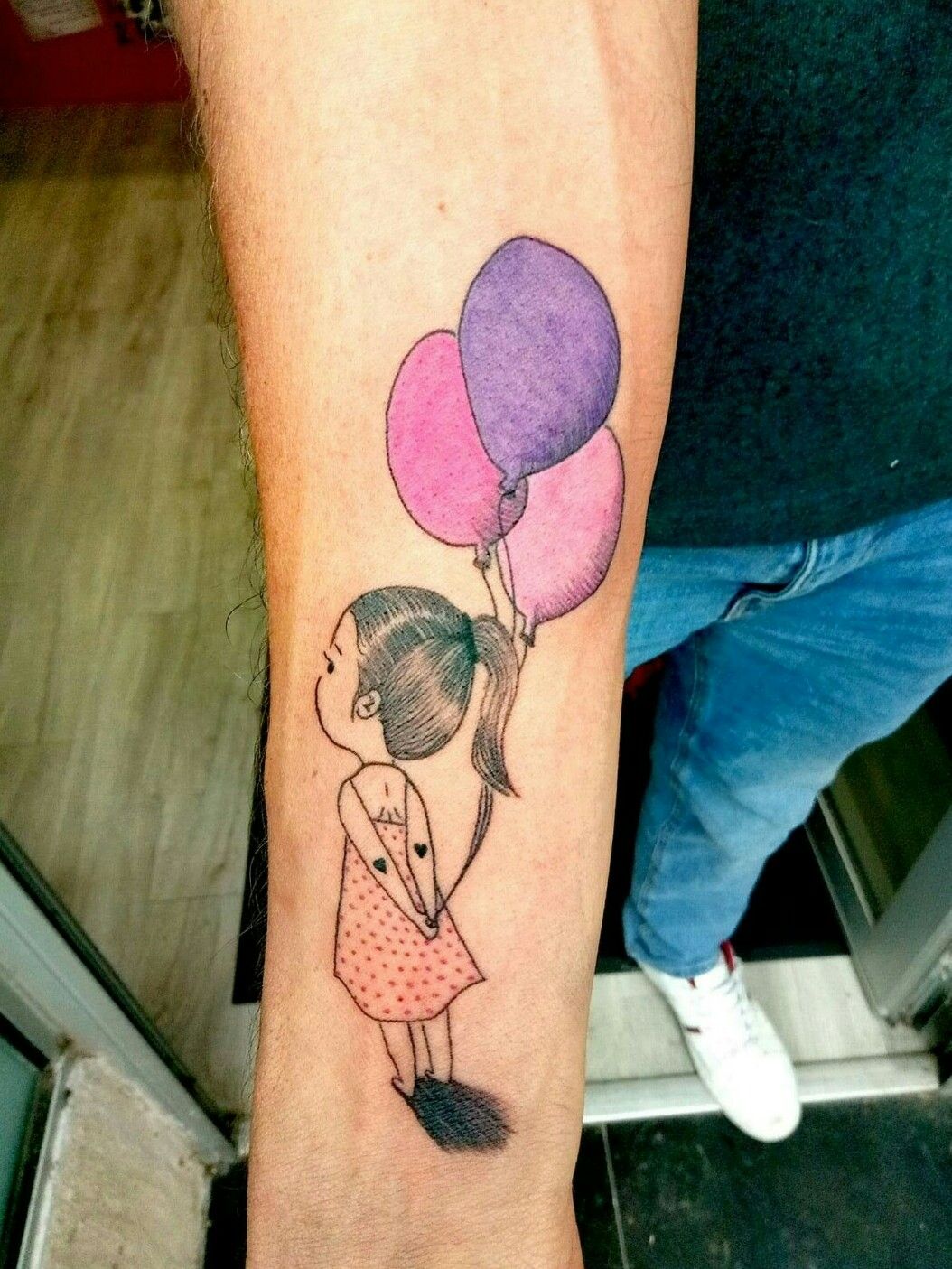 Tattoo uploaded by Laurent • #girl #balloon • Tattoodo