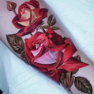 Red roses by Rostra #floraltattoo #floral #roses #RoseTattoos #rose #redroses #realistictattoo #realism #realistic #real #colorful #colortattoo #colored #redandgreen #redink #shine #flowers #flowertattoo #flower #amazingink #beautiful #beauty #flowerpower #sogorgeous #GorgeousTattoo #amazingtattoo #stunning #realistictattoos 