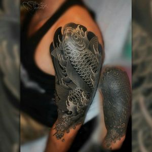 Japanese tattoo with carp coi. Японская татуировка с карпом кои. #carp #koi #koitattoo #koifish #japanesetattoo #japanese 