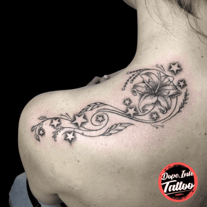 #flower #linework #tattooart #tattooartist #stars 