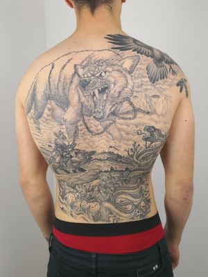 Healed and settled ragnarok back piece on Yoran. Dude is tough as nails. 