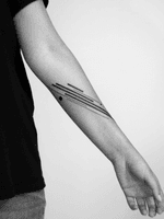 #lines #geometric #geometrictattoo #abstracttattoo #blackwork #blackink #blackwhite #inkedgirl #tattooedgirl #blacktattoo #minimaltattoo #minimal #dots #suprematism #art #blackart #trojmiasto #gdansk #tattooart #xystudio