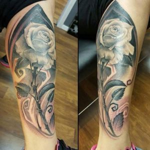 Rose Piece by Artist Randy Rivera