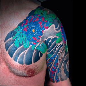 #irezumi #japanesetattoo #tattoodoartistporfolio #calypsosaga #tattoolife #tattoodo #londontattooartist #privatestudio #tattoo #chrysantheum 