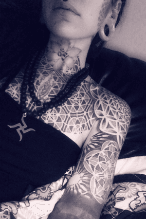 >>chest/arm by my mentor Randy Meyer @ Sangha tattoo formally know as old growth. The venter of my mala worh the manji (swastika) theres a handpoke piece done from Cambodia @ a intimate monk monistary. << ••• ornamental // dotwork // geometry // blackwork // handstyle // sankrit // handpoke ••• IG *Gen.natural *Generation.natural FB *Gen.natural Email * Gen.natural@outlook.com Phone//text * (860) 373 2371 #blackinkart #dotstolines #dailydotwork #tattooart #ornamentaltattoo #ornamental #blacktattooing #blackwork #dotwork #dotworkers #blackworkers #dotworksubmission #blackworksubmission #instatattoo #blxckink #darkart #geometrip #blackworkartists #flash #tattooflash #igdaily #natural #floral #bodyart #ipadpro #graphicdesign #aspiringtattooartist #femalwtattooartist #geometrip 