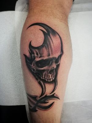 Tattoo uploaded by Tom Smith • Skull tribal tat ☠️☠️ #skulltattoo #tribalskulltattoo #tomsmithtattoo • Tattoodo Tattoo uploaded by Tom Smith • Skull tribal tat ☠️☠️ #skulltattoo #tribalskulltattoo #tomsmithtattoo • Tattoodo