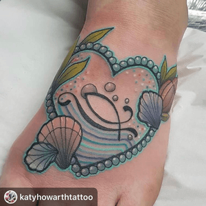 #Repost @katyhowarthtattoo ・・・It wraps a bit so swipe for more angles and to see what was covered up here! It was really important for my customer to keep the original tattoo idea as it had a  very personal meaning to her - so I redid the original tattoo, repositioned it and then used sea shells for the cover up - thank you so much Jen I really enjoyed doing this for you 💕#tattoo #coverup #coveruptattoo #seashells #seashelltattoo #ink #ocean #ichthys #pastel #pasteltattoo #neotrad #neotradworkers #neotradwork #bristol #gemtattoo #hearttattoo #loveheart #family #love #bristol #bristoltattoo #ink #uktta #tattootime #northstreet #uktattoo #uktattooist #foottattoo #womentattooers #bubbles #cantthinkofanymorehashtags