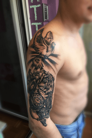 tattoo#arm#blackandgrey#clock#rose 