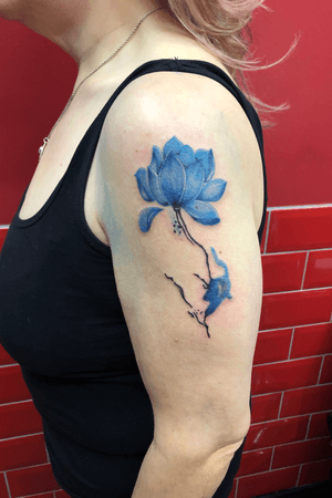 Lotus flower #tattoo #tattoos #colourtattoo #lotus #girlswithtattoos 