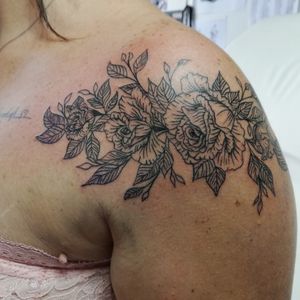 Floral line work tattoo#candyinktattoos #rosetattoo #tattoosouthafrica #tattooartist #mypassion