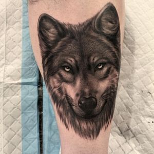 #blackandgreytattoo #wolves #wolf #wolfpack #geometrictattoo #geometry #linework #wolftattoo #geometric #worldofwolves #ulfur #🐺 #wildsoul #wolves #wolfdog @dylankellytattoo @Coolum_Tattoo 