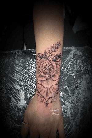 Cute tattoo i made wraps all the way round #tattooartist #tattooart #ink 