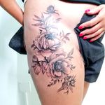 Fineline flowers #symbeosrotary #eikondevice #eikon #nocturnalink #symbeos #tattoo #ink #tattooaveiro #tatuagem #tatuagememportugal 
