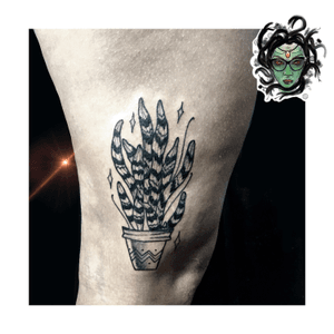  #NaneMedusaTattoo #tattoo #tattooartist #tattooart #riodejaneiro #brasil #fine #fineline #fineart #flower 