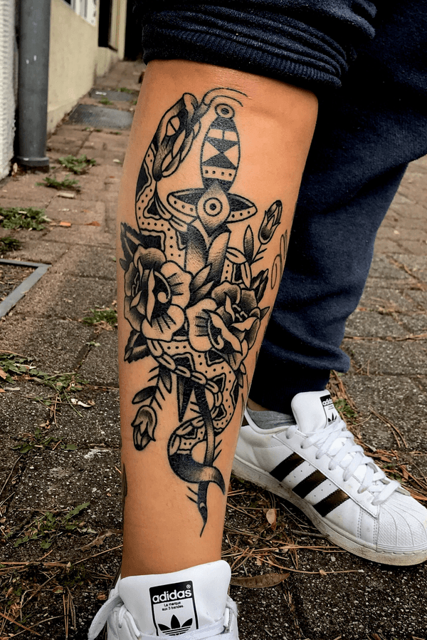 Tattoo from strich nach punkt
