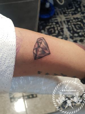Diamond 💎Tunisian Tattoo-artistBadr Ben Ammar : Artiste Tatoueur All rights reserved ®WACHMA - 2019ⓒ -Whatever you think!! We ink !! 🎓⚡👁 