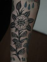 Tattoo by Franco Maldonado #FrancoMaldonado #flowertattoos #flowertattoo #flower #floral #nature #plant #blackwork #eye