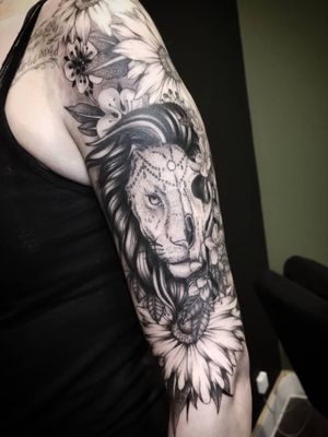 Black and grey lion/floral half sleeveMarch 2019