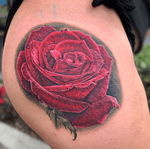 A red rose to start off felicitys thigh piece