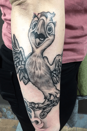 Done by Stevie Guns @iqtattoogroup @swallowink #tat #tatt #tattoo #tattoos #tattooart #tattooartist #blackandgrey #blackandgreytattoo #oldschool #oldschooltattoo #bird #birdtattoo #love #rio #riomovie #riotattoo #ink #inkee #inkedup #inklife #inklovers #ink_sta_gram #art #bergenopzoom #netherlands