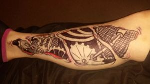 just doodling freehand on my leg. ideas for a #biomechanicaltattoo id like to do one day