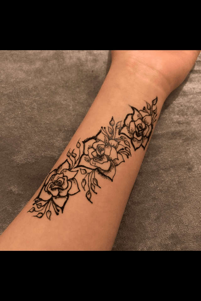 Rose Stencil Henna Design  Pretty henna designs Henna tattoo designs  Henna inspired tattoos