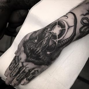 Tatuaje de Leny Tusfey