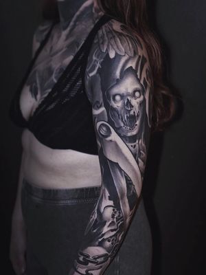Tattoo by Rob Diamond #RobDiamond #darkarttattoos #darkart #illustrative #horror #darkness #demons #devils #ghosts #evil #reaper #blackandgrey #scythe #skull #skeleton #chain #death