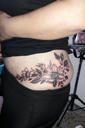 Instagram @diotattooink #floraltattoo #tattoodoapp #watercolor #blackandgrey #tattooja #tattooartist 
