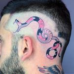 Tattoo by MirkoSata #MirkoSata #tattoodoapp #tattoodoappartist #tattooartist #tattooart #tattoodoappspotlight #snake #reptile #scalp #headtattoo #roses #illustrative #fineline #linework