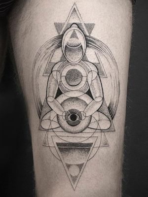 Tattoo by Sven Rayen #SvenRayen #tattoodoapp #tattoodoappartist #tattooartist #tattooart #tattoodoappspotlight #dotwork #geometric #linework #buddha #meditate #shapes
