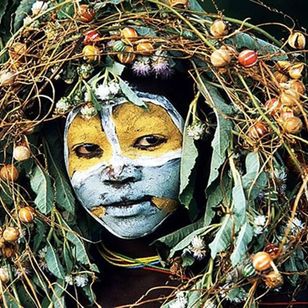 Omo people - foto de Hans Silvester - #omo #mursi #ancientbodymodifications #bodymodifications #bodymods #tribal