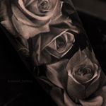 TATTOO ROSE realistic tattoo, Alexei Mikhailov tattoo artist, #realistictattoo #toptattoo #rosetattoo #tattoosrose #blacktattoo #girltattoo #womantattoo #thebesttattoo #roses #ink #art