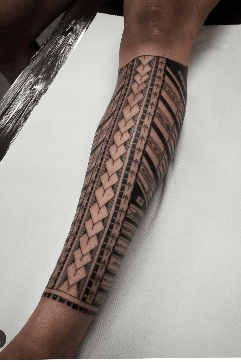 Polynesian style half leg sleeve, part 4.