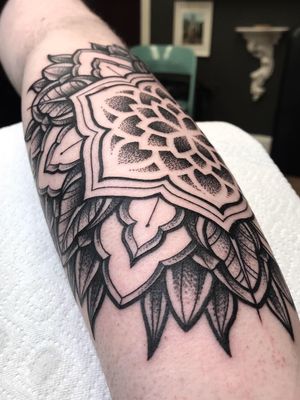 Forearm dotwork blackwork mandala with some fine linework 🖤🖤