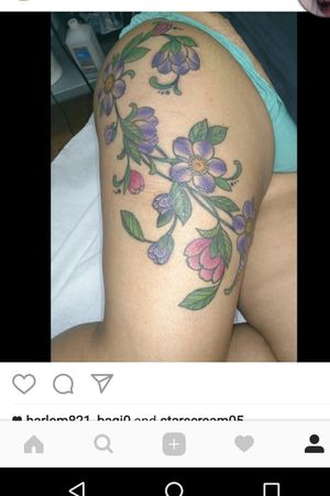 Thigh piece of flowers