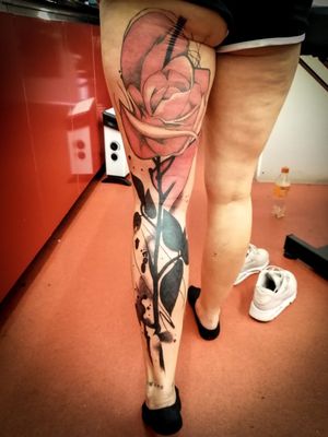Full leg tattoo completed today. 